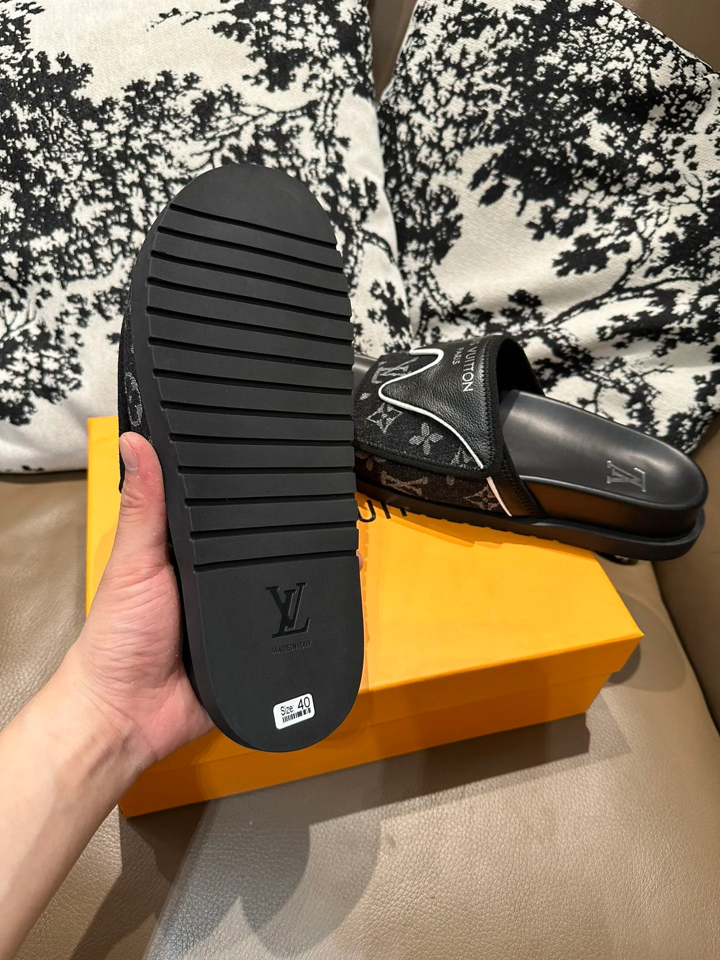 Men's shoes💰340💰 LV Velcro new style, cowhide surface, sheepskin lining, size 36-46